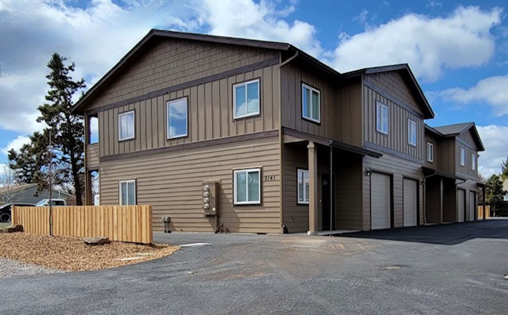 REDMOND Apartment: 2141 SW 19TH ST