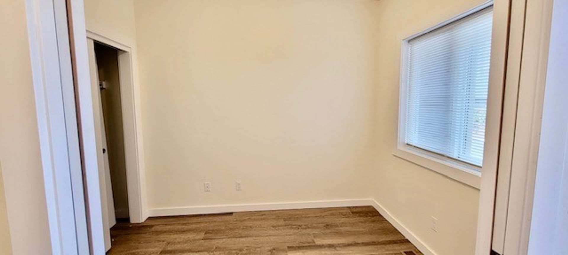 REDMOND Apartment: 2141 SW 19TH ST