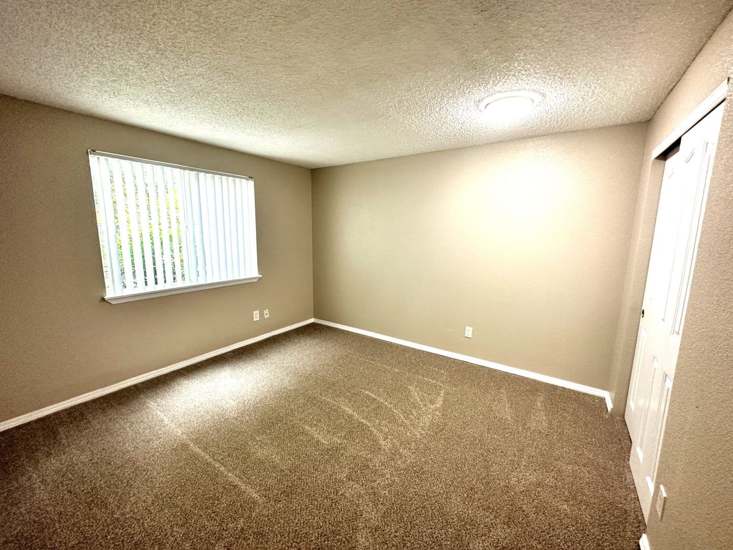 SALEM Apartment: 2477 WAYSIDE TERRACE NE