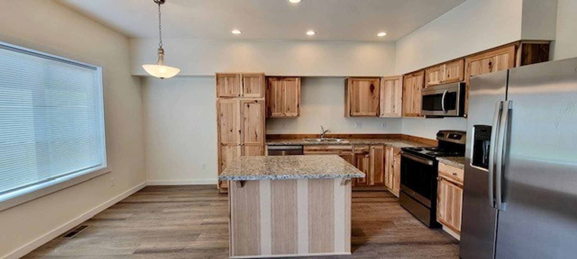 REDMOND Apartment: 2141 SW 19TH ST