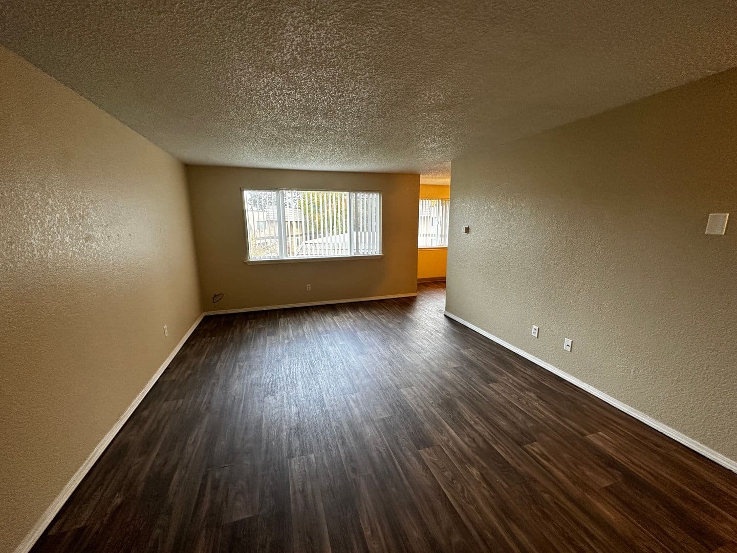 SALEM Apartment: 2477 WAYSIDE TERRACE NE
