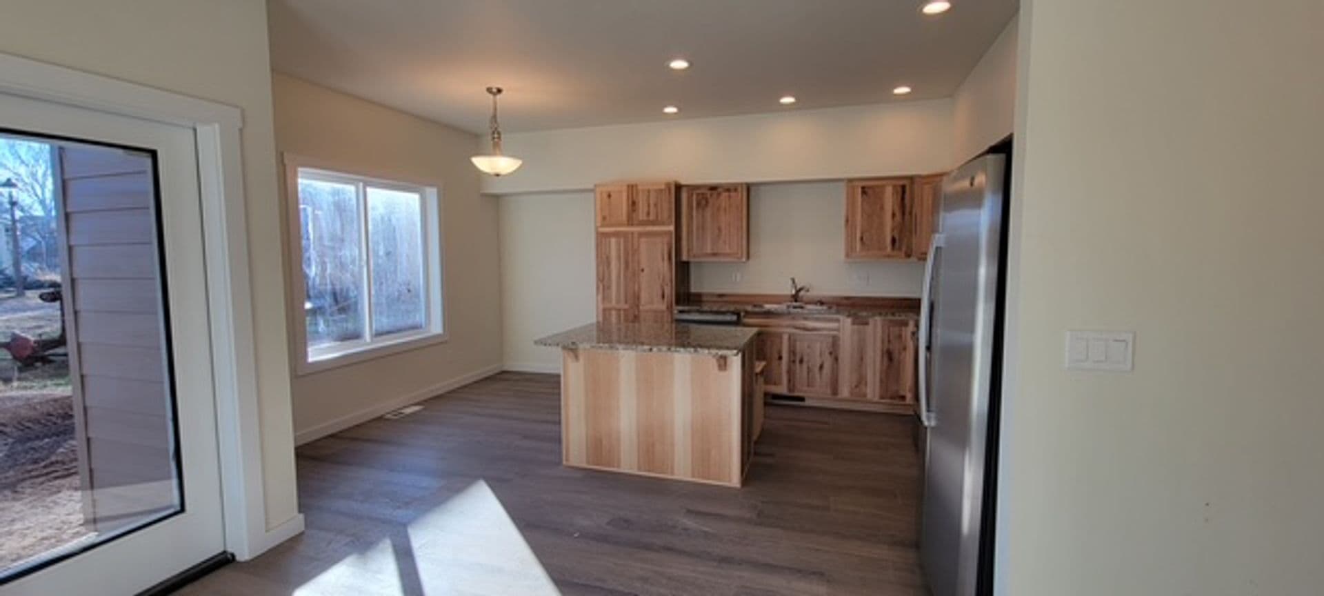 REDMOND Apartment: 2141 SW 19TH ST