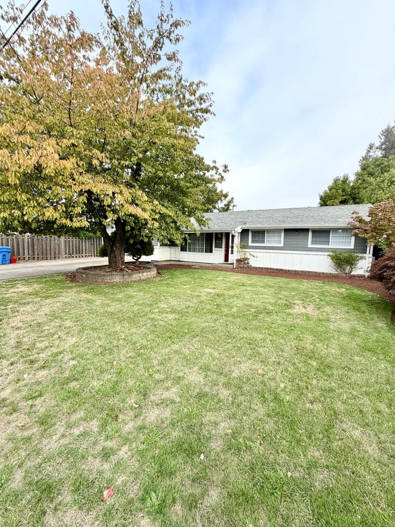 SALEM House: 4023 CAROLINA AVE NE