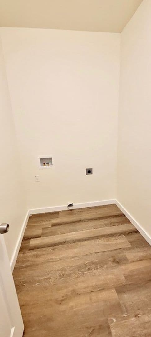 REDMOND Apartment: 2141 SW 19TH ST