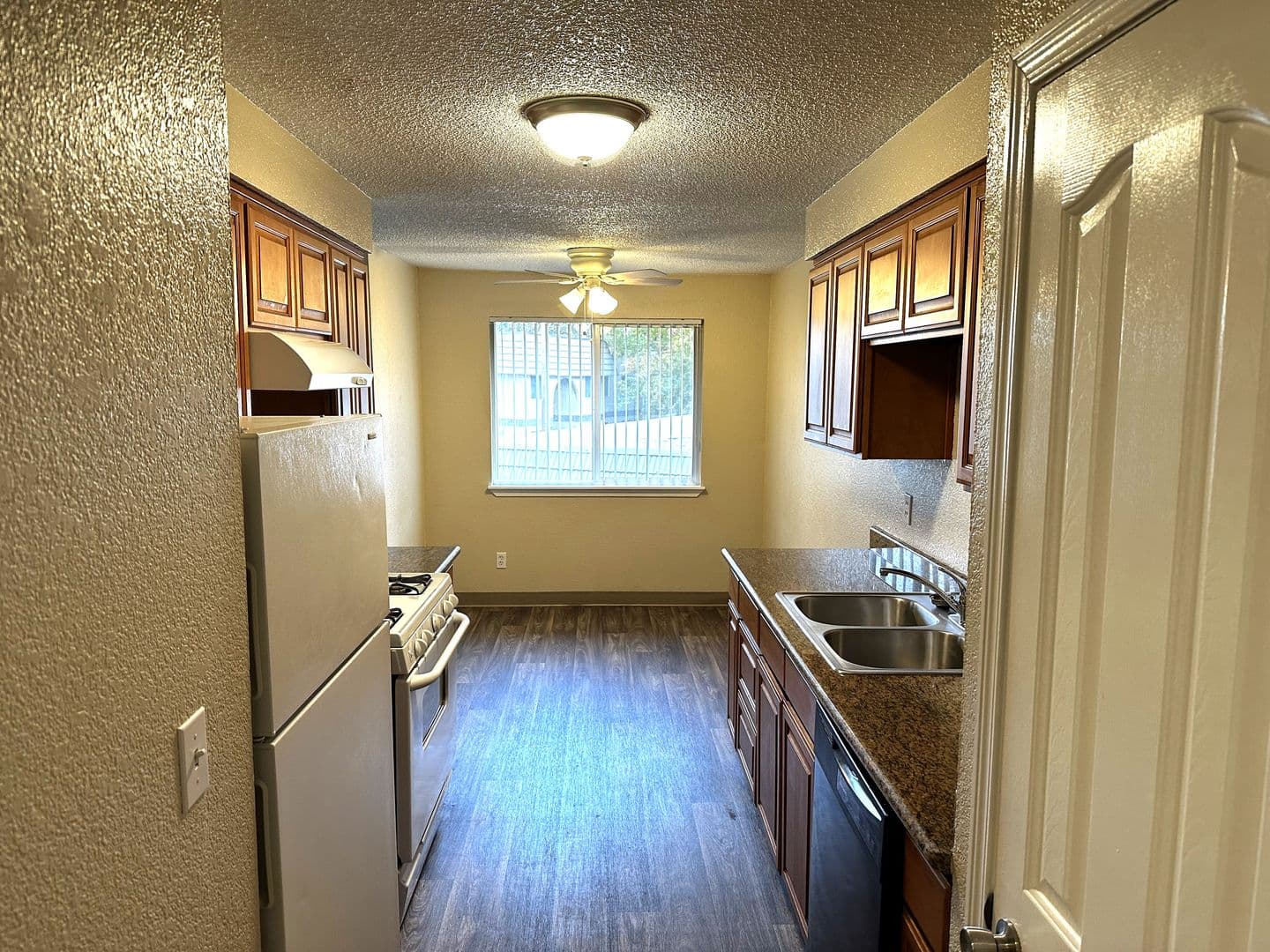 SALEM Apartment: 2477 WAYSIDE TERRACE NE
