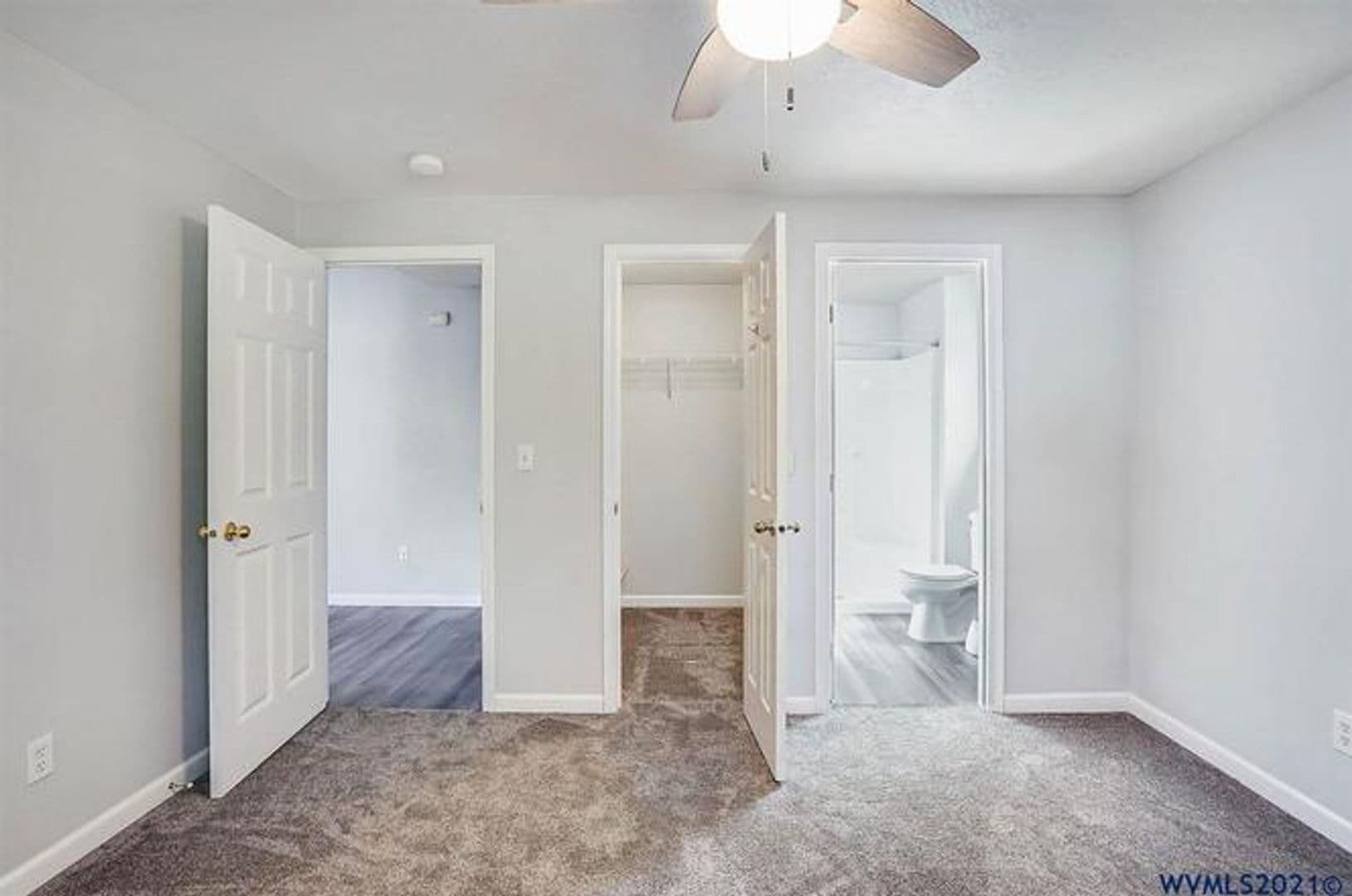 Salem House: 1052 Ginger Ave SE