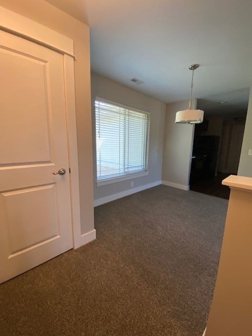 Chesterton Apartment: 2113 Kelle Dr