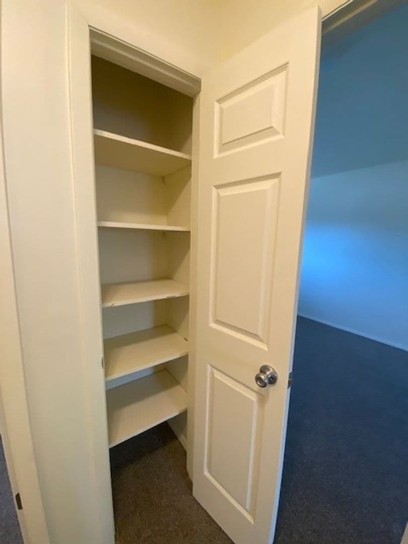 Chesterton Apartment: 1623 Westchester Ave