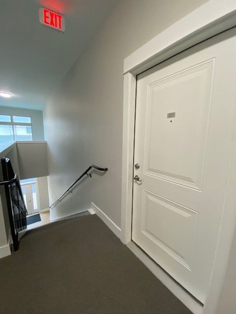 Chesterton Apartment: 2113 Kelle Dr