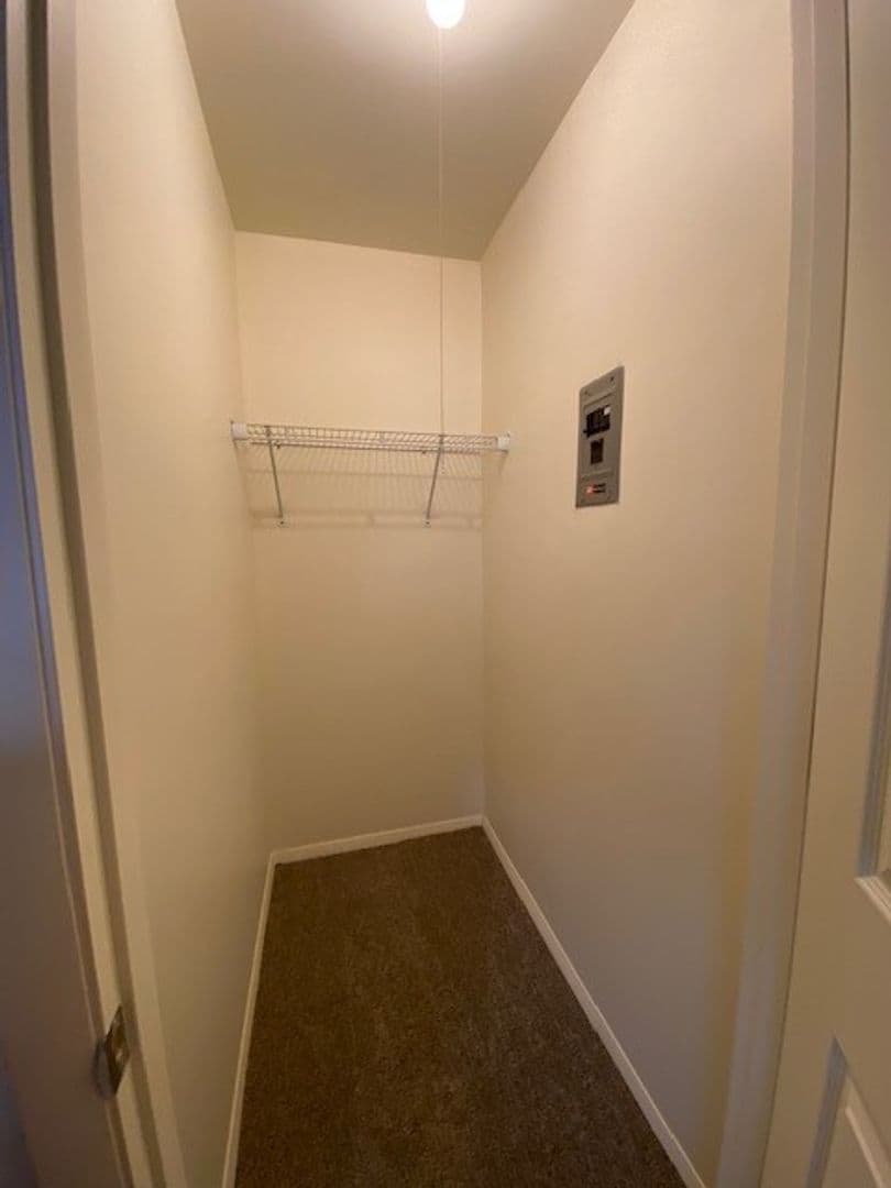Chesterton Apartment: 1623 Westchester Ave