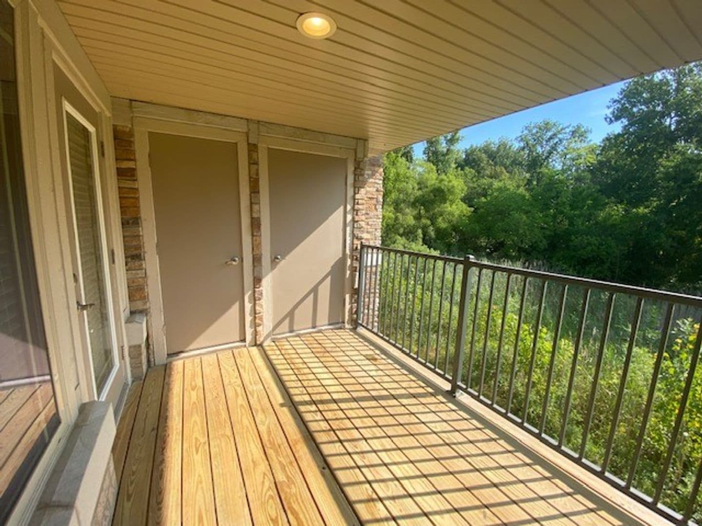 Chesterton Apartment: 2113 Kelle Dr