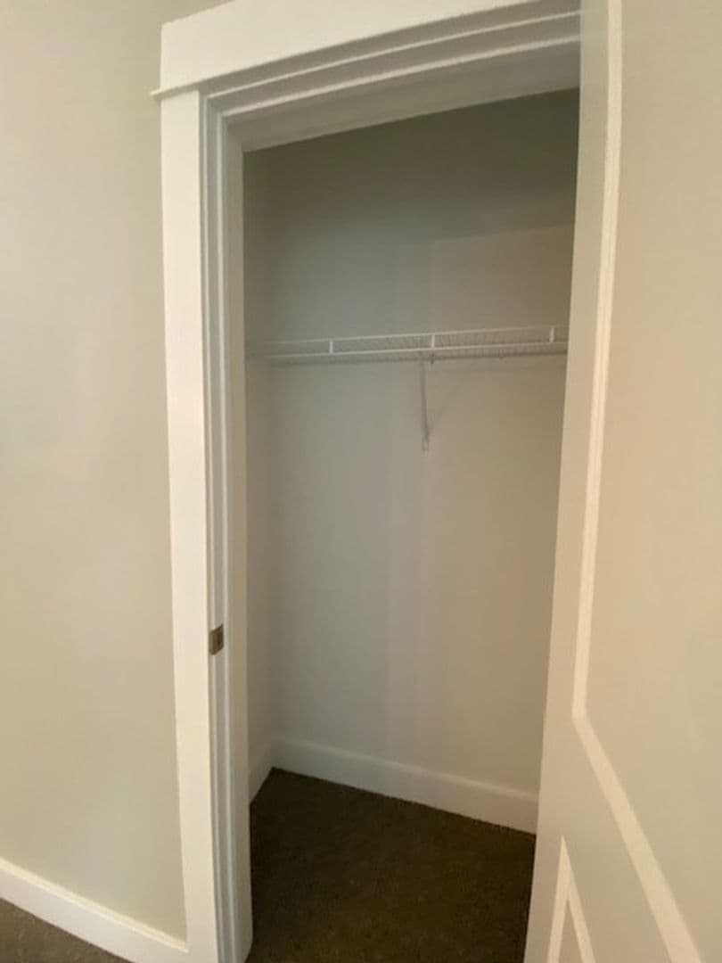 Chesterton Apartment: 2113 Kelle Dr