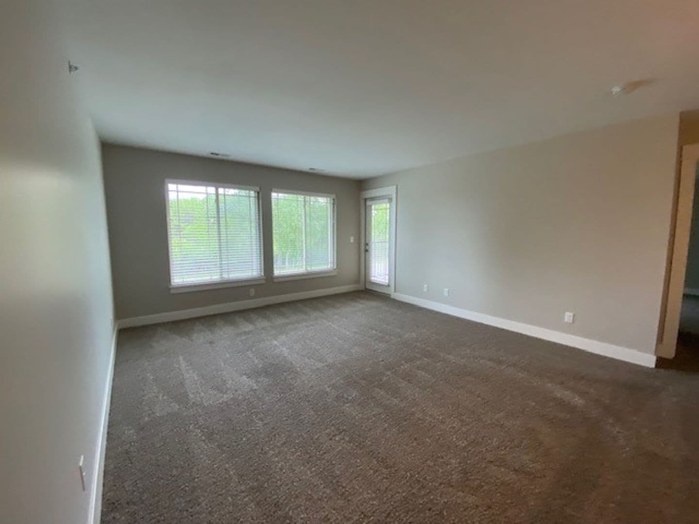 Chesterton Apartment: 2113 Kelle Dr