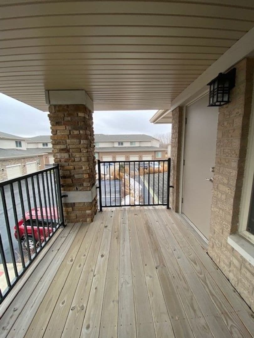 Chesterton Apartment: 2113 Kelle Dr