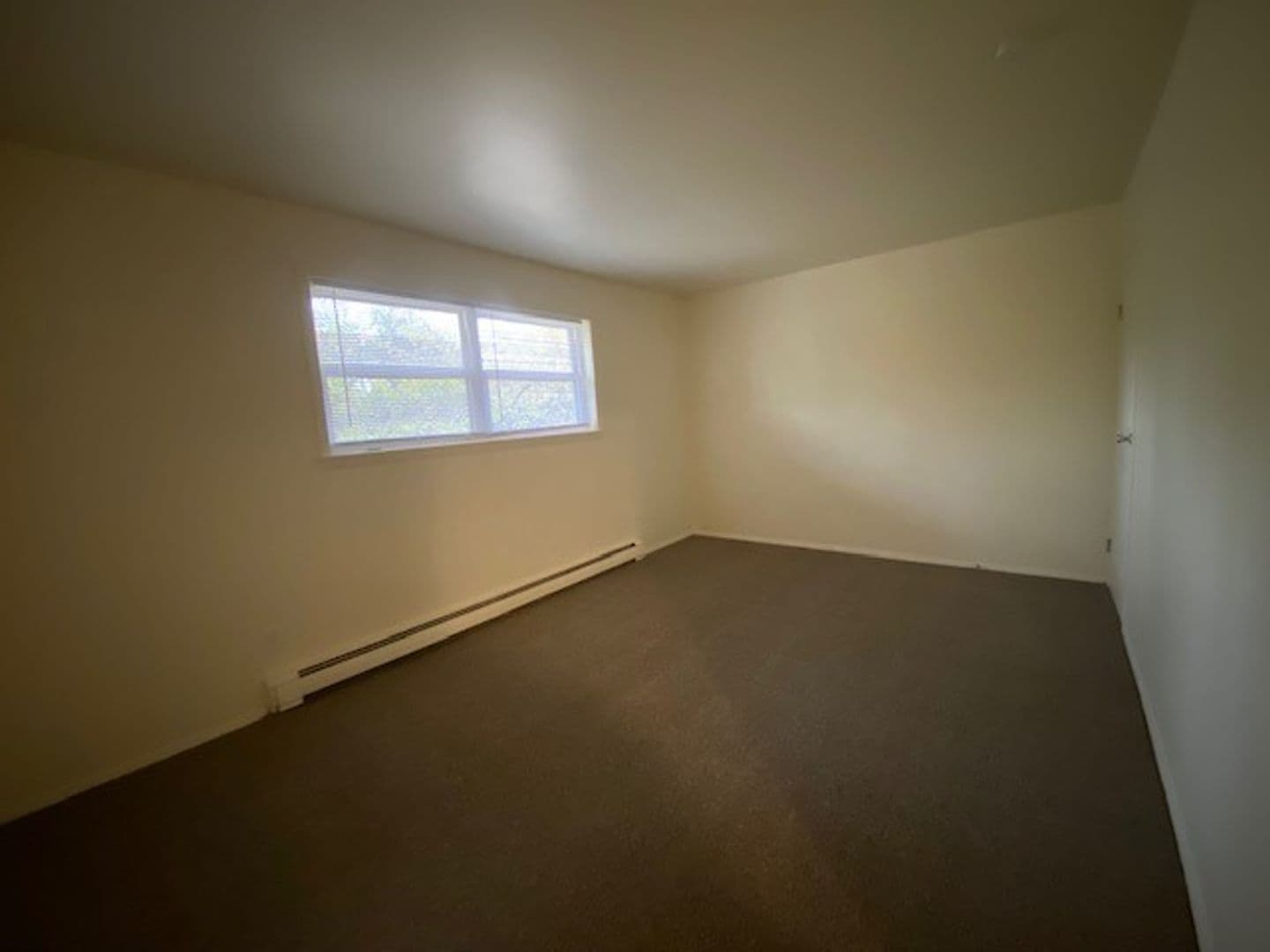 Chesterton Apartment: 1623 Westchester Ave