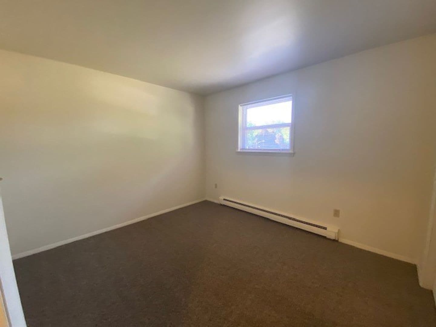 Chesterton Apartment: 1623 Westchester Ave
