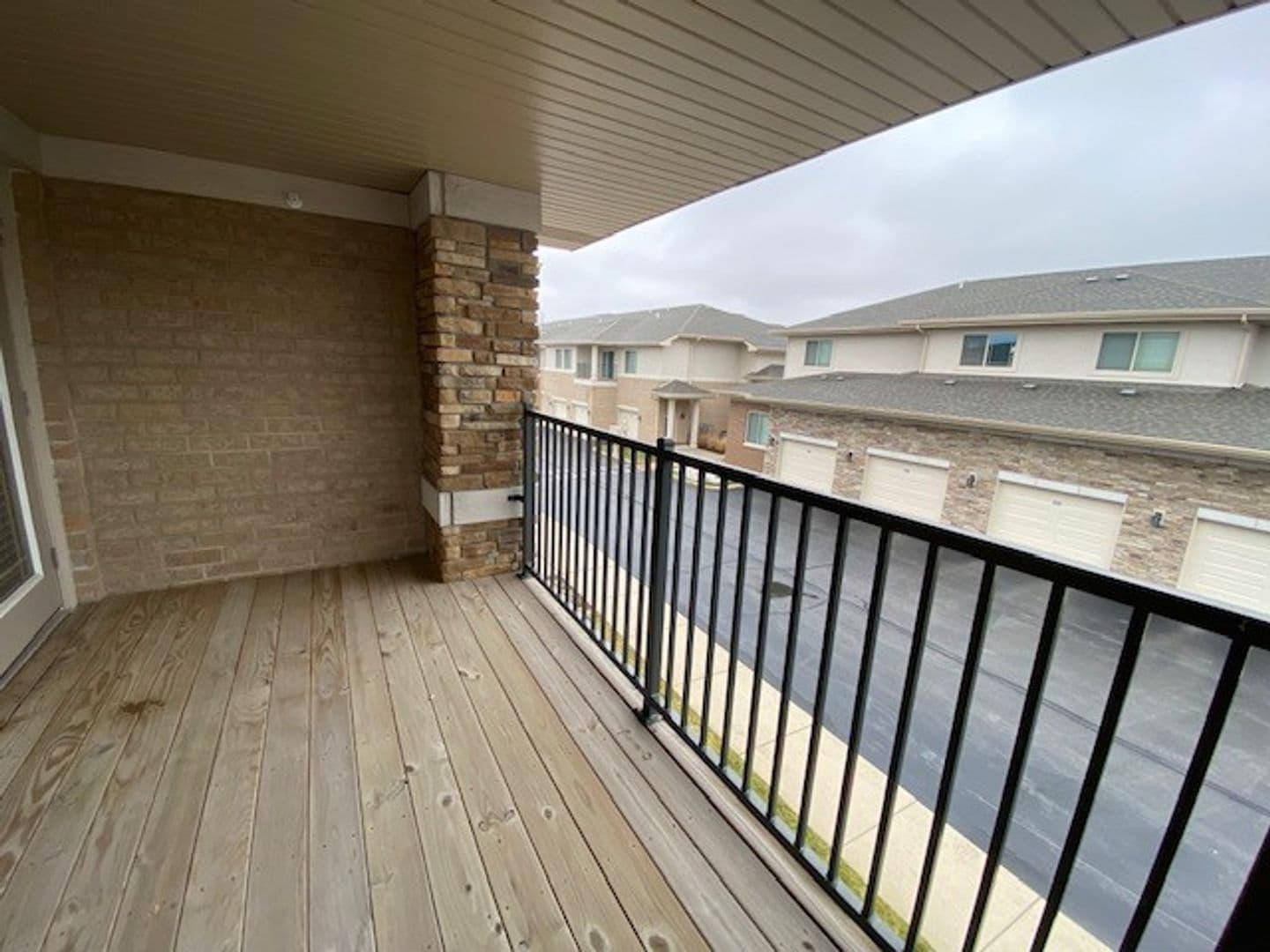 Chesterton Apartment: 2113 Kelle Dr