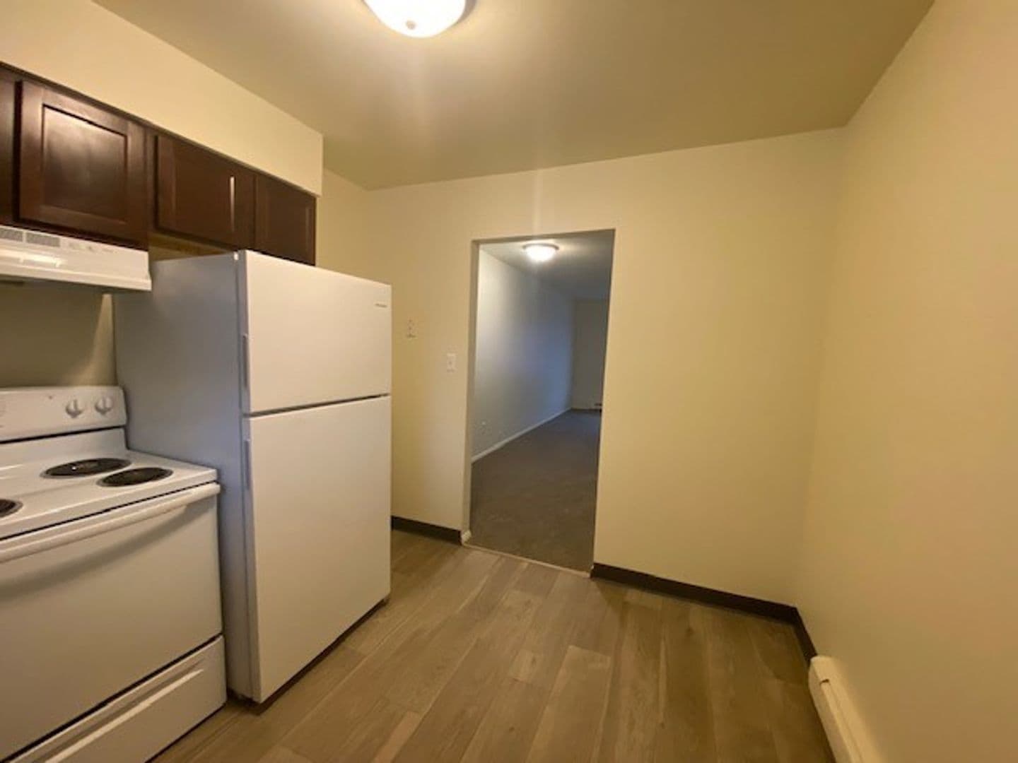 Chesterton Apartment: 1623 Westchester Ave