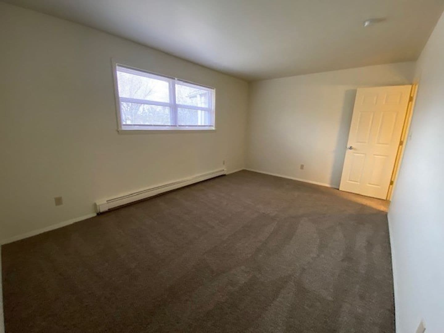 Chesterton Apartment: 1623 Westchester Ave