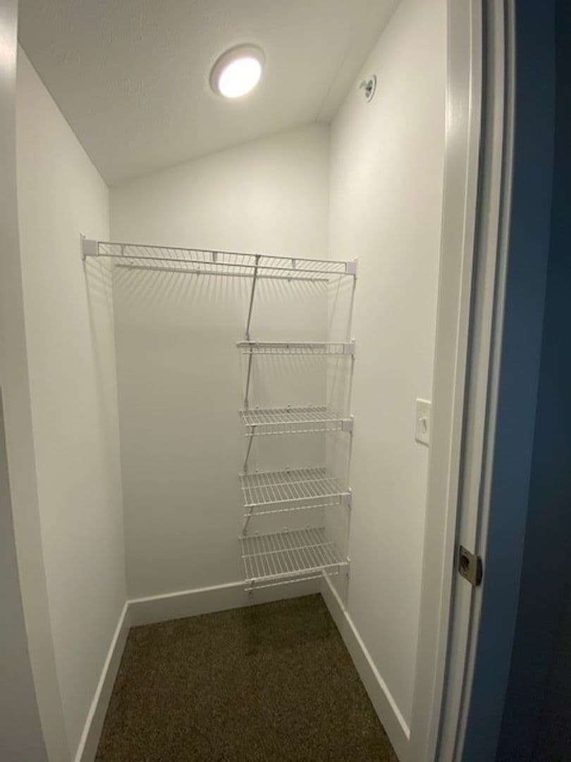 Chesterton Apartment: 2113 Kelle Dr
