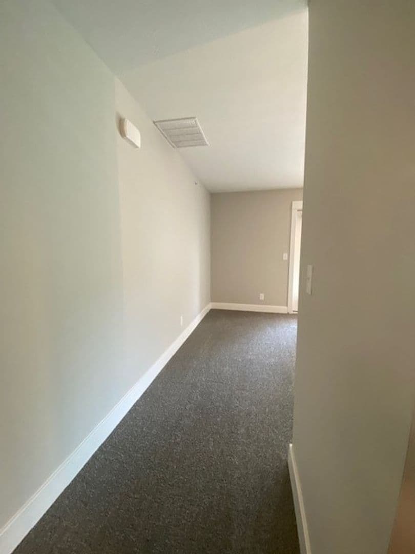 Chesterton Apartment: 2113 Kelle Dr