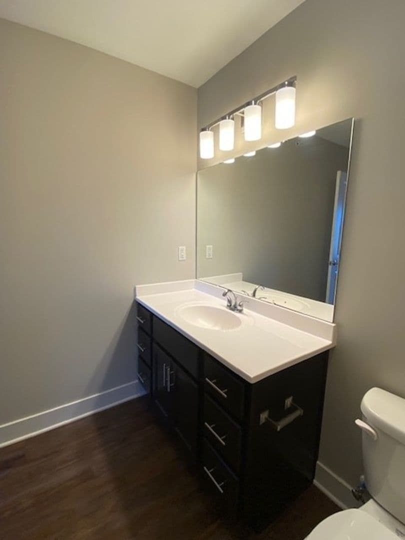 Chesterton Apartment: 2113 Kelle Dr