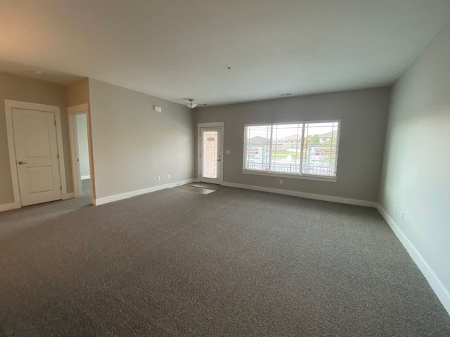 Chesterton Apartment: 2113 Kelle Dr