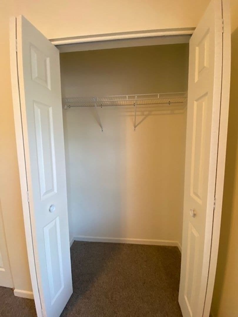 Chesterton Apartment: 1623 Westchester Ave