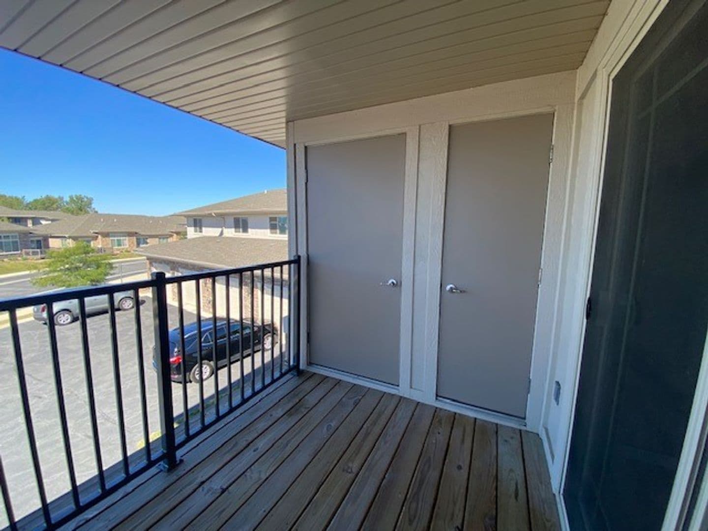 Chesterton Apartment: 2113 Kelle Dr