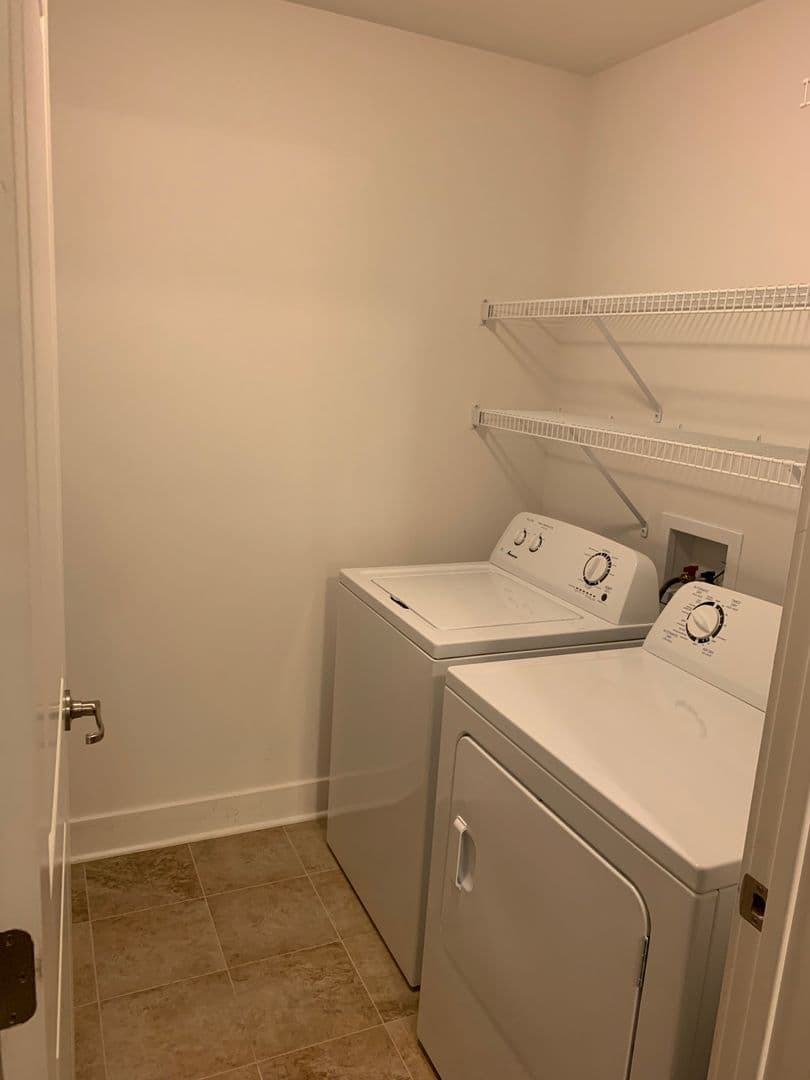 Valparaiso Apartment: 1302 Eisenhower Ave