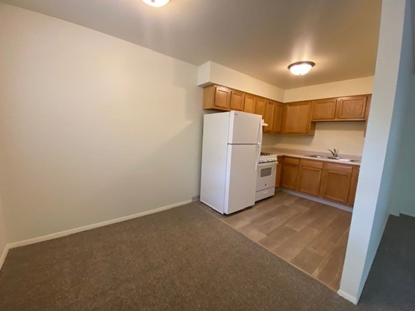 Chesterton Apartment: 1623 Westchester Ave