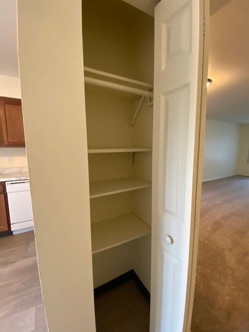 Chesterton Apartment: 1623 Westchester Ave