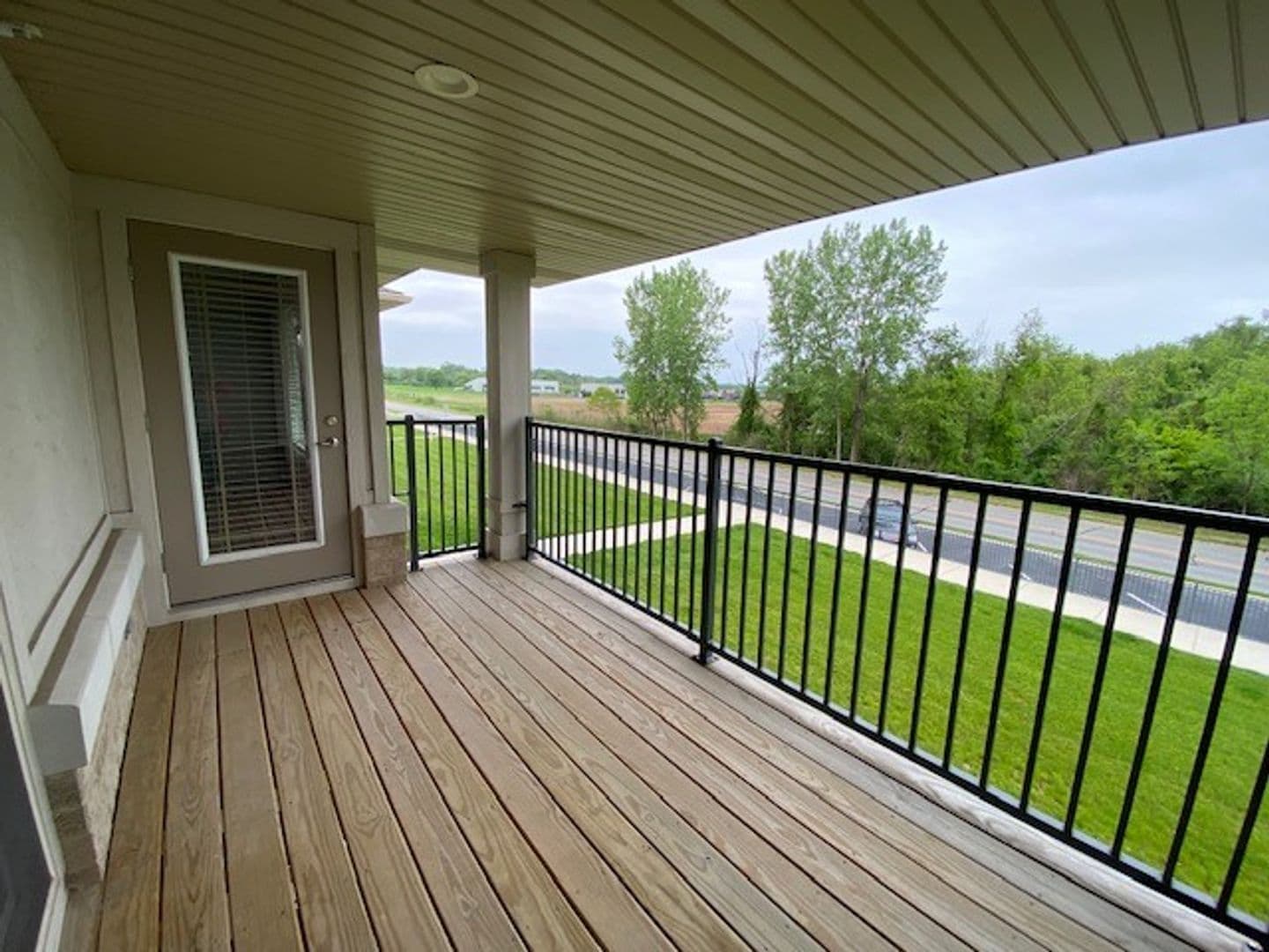 Chesterton Apartment: 2113 Kelle Dr