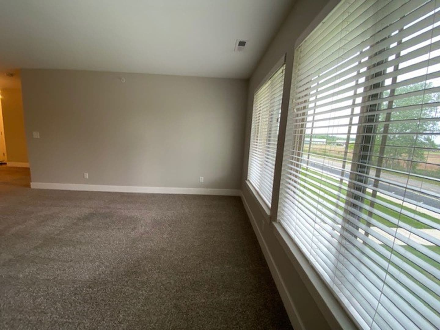 Chesterton Apartment: 2113 Kelle Dr