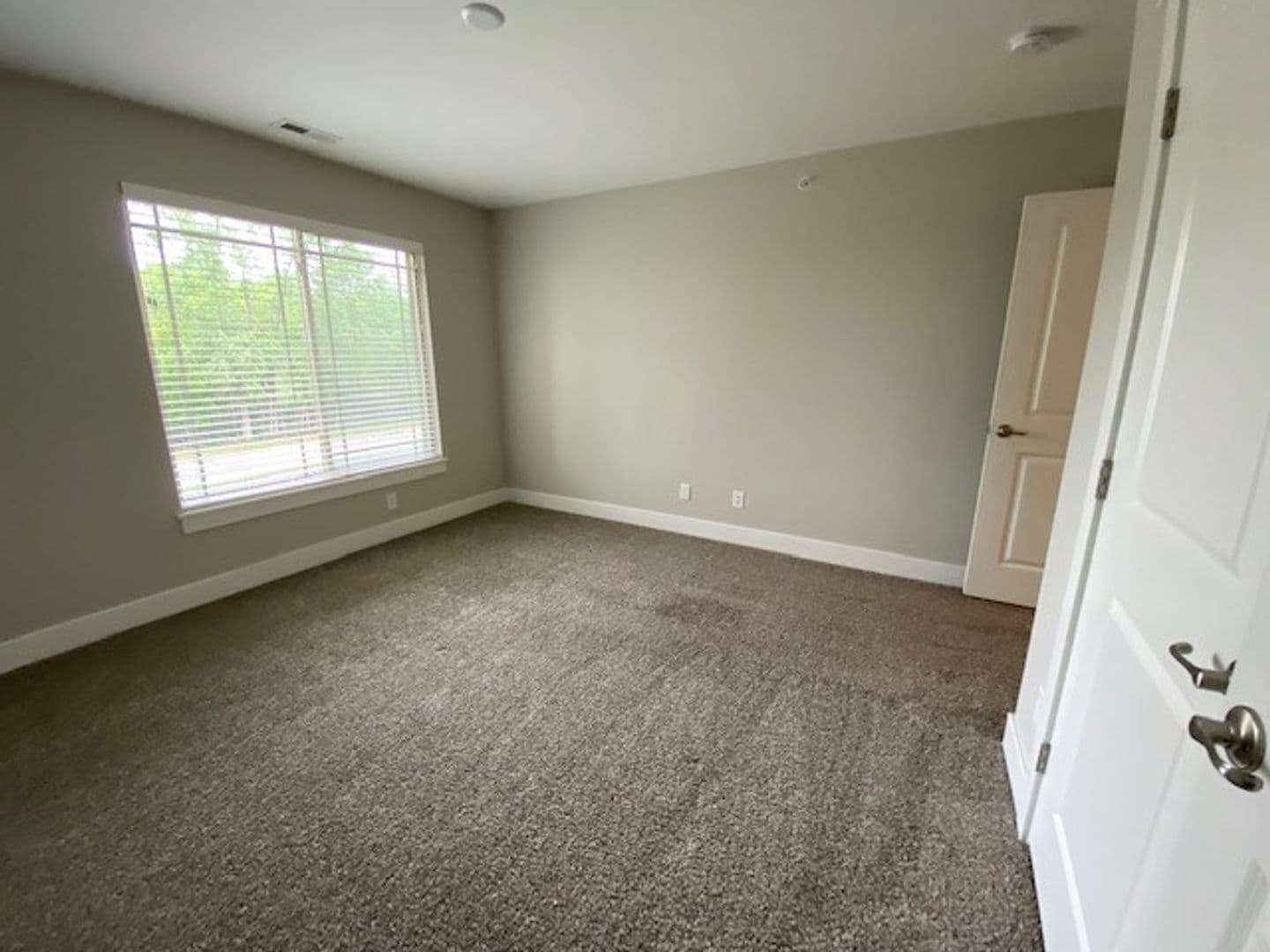 Chesterton Apartment: 2113 Kelle Dr