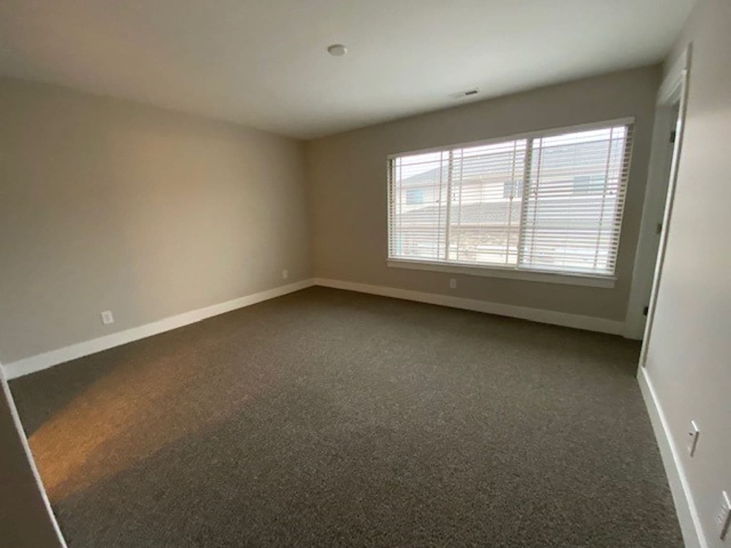 Chesterton Apartment: 2113 Kelle Dr