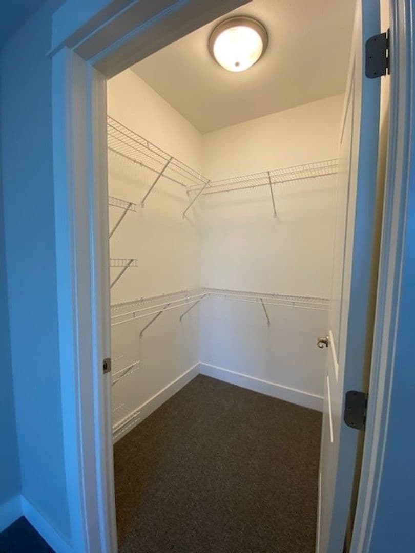 Chesterton Apartment: 2113 Kelle Dr