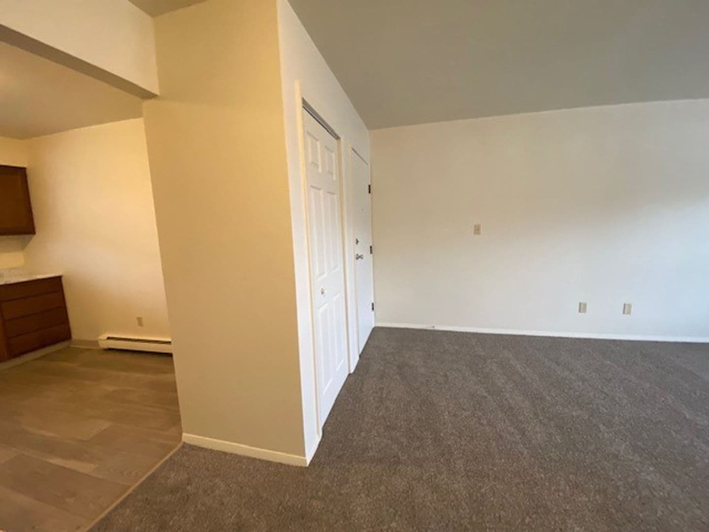 Chesterton Apartment: 1623 Westchester Ave