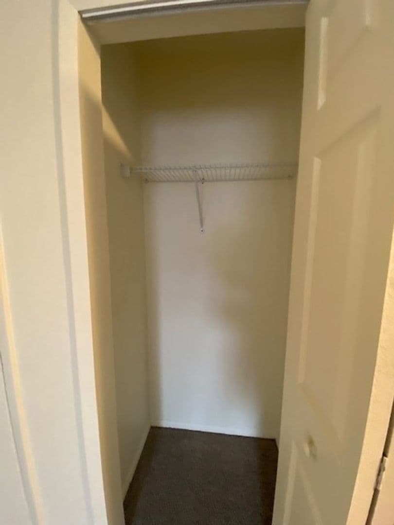 Chesterton Apartment: 1623 Westchester Ave