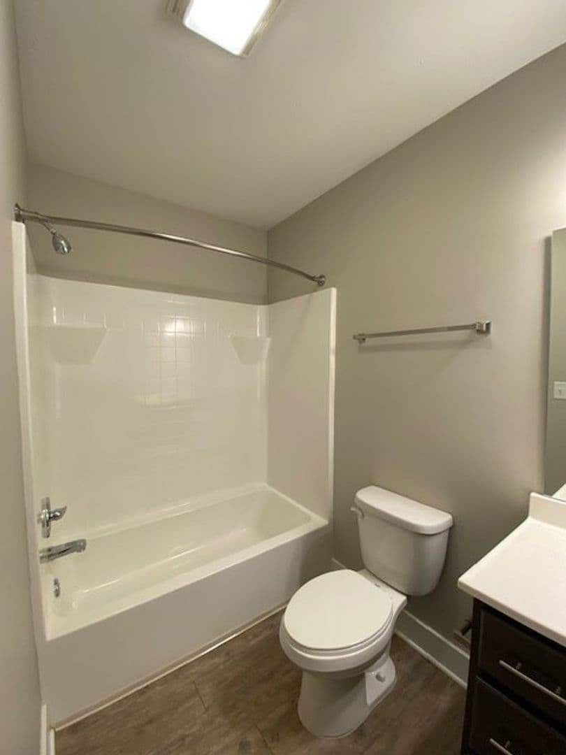 Chesterton Apartment: 2113 Kelle Dr