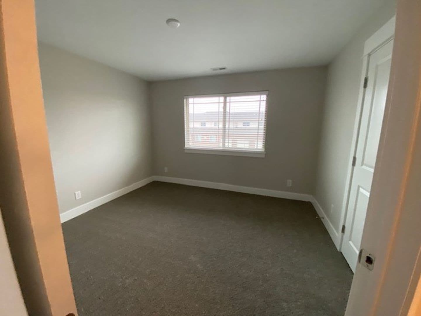 Chesterton Apartment: 2113 Kelle Dr
