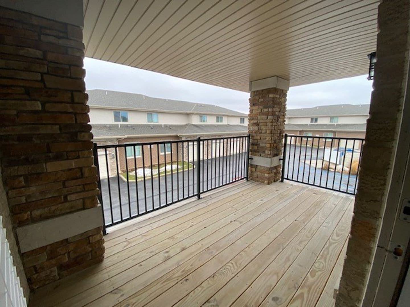 Chesterton Apartment: 2113 Kelle Dr