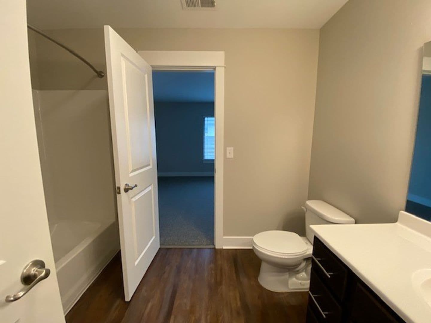 Chesterton Apartment: 2113 Kelle Dr
