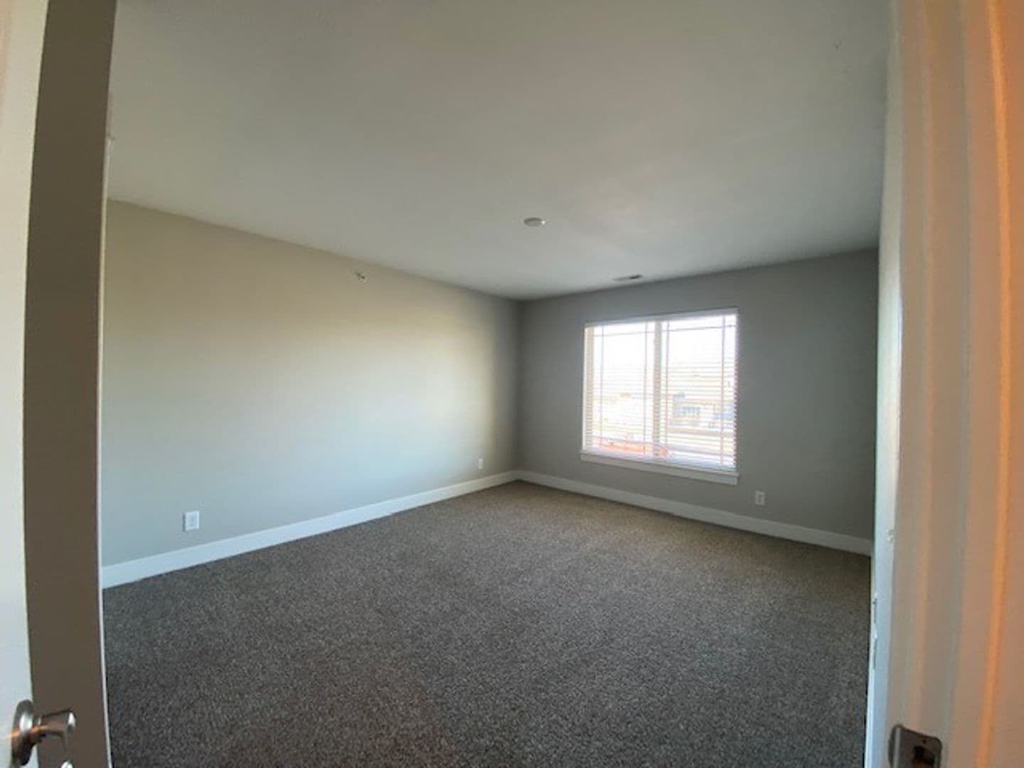 Chesterton Apartment: 2113 Kelle Dr