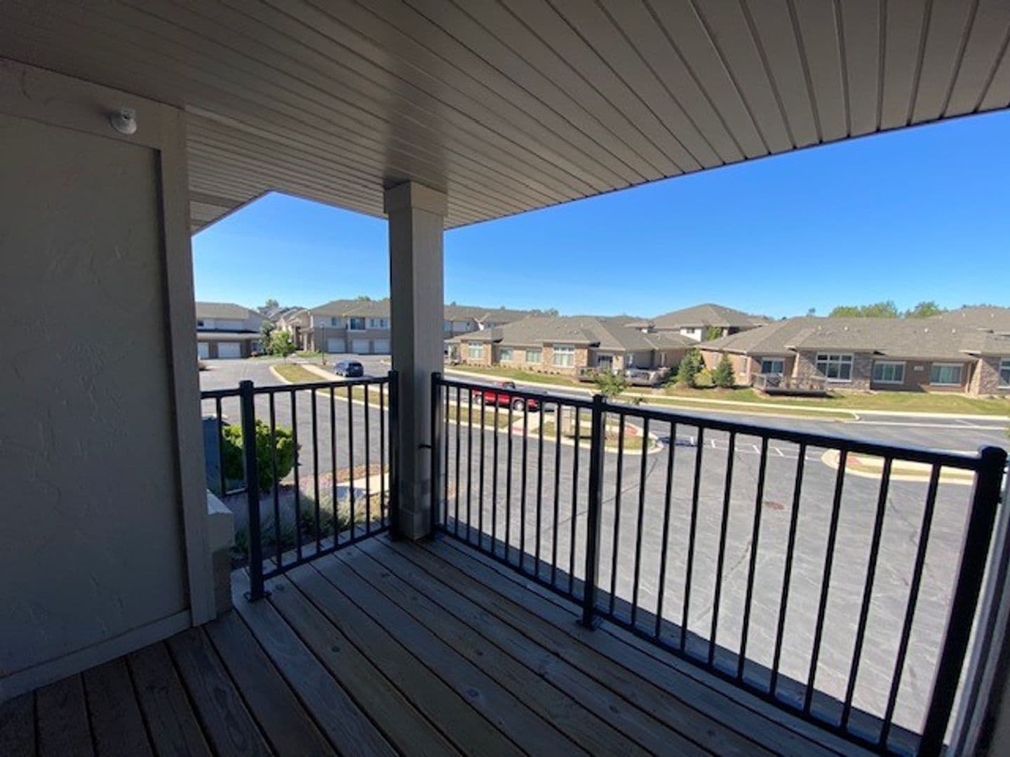 Chesterton Apartment: 2113 Kelle Dr