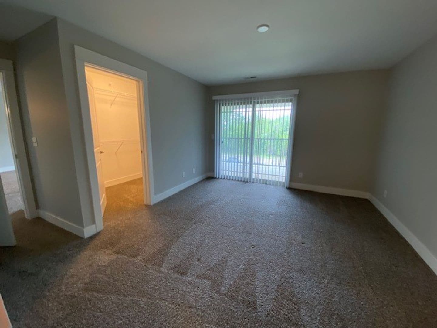 Chesterton Apartment: 2113 Kelle Dr