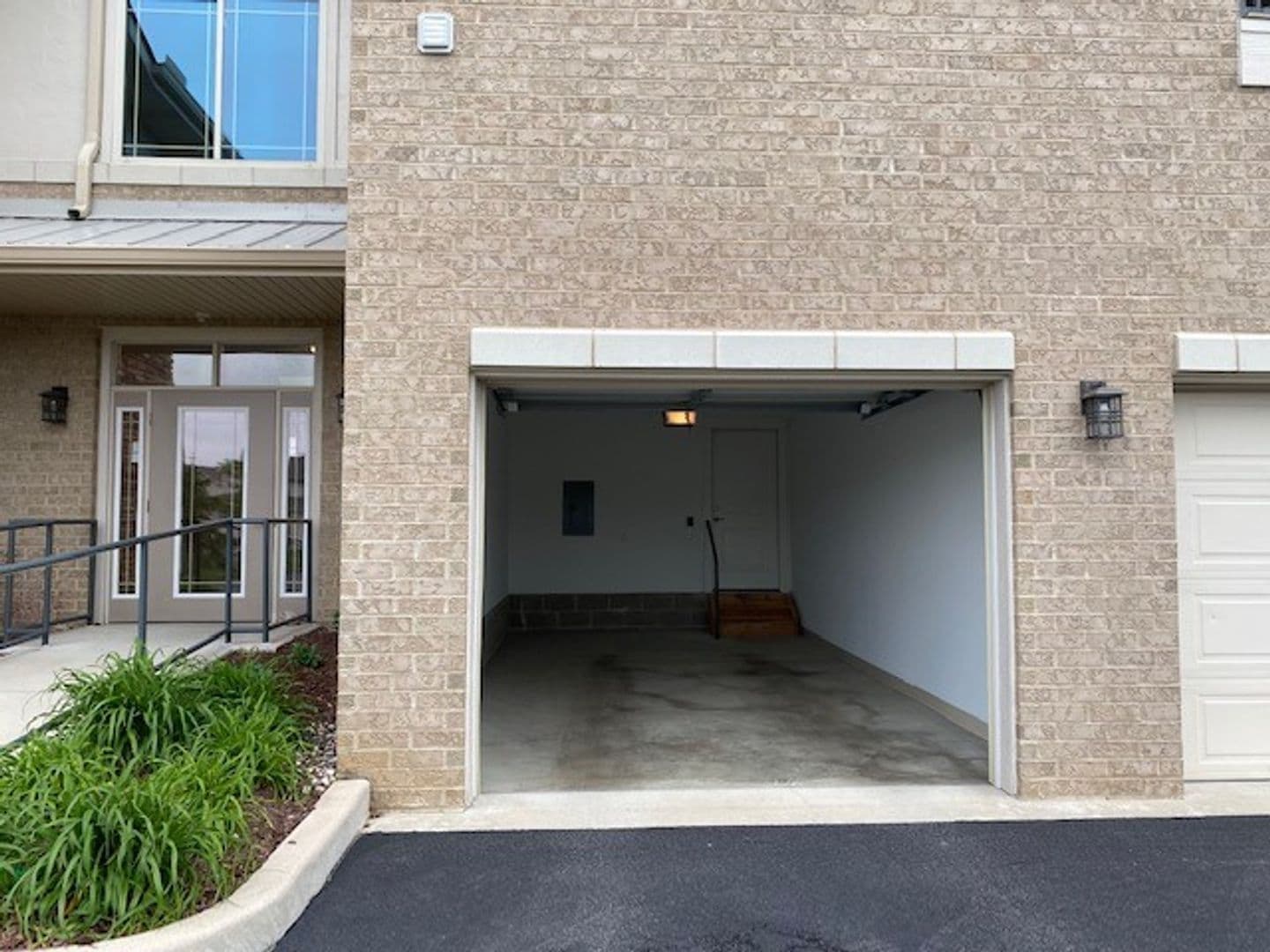 Chesterton Apartment: 2113 Kelle Dr
