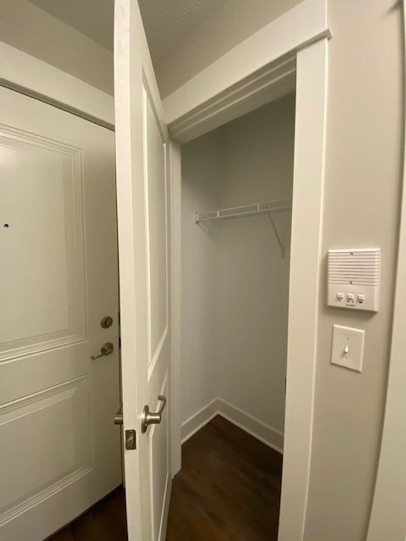 Chesterton Apartment: 2113 Kelle Dr