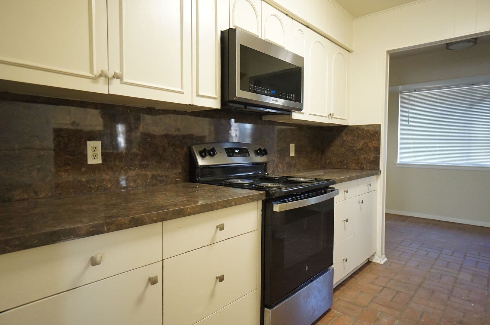 San Antonio House: 11615 Sandman