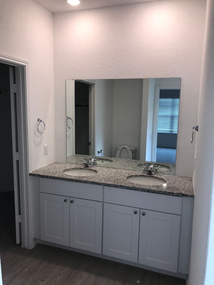 San Antonio House: 750 Haas Way
